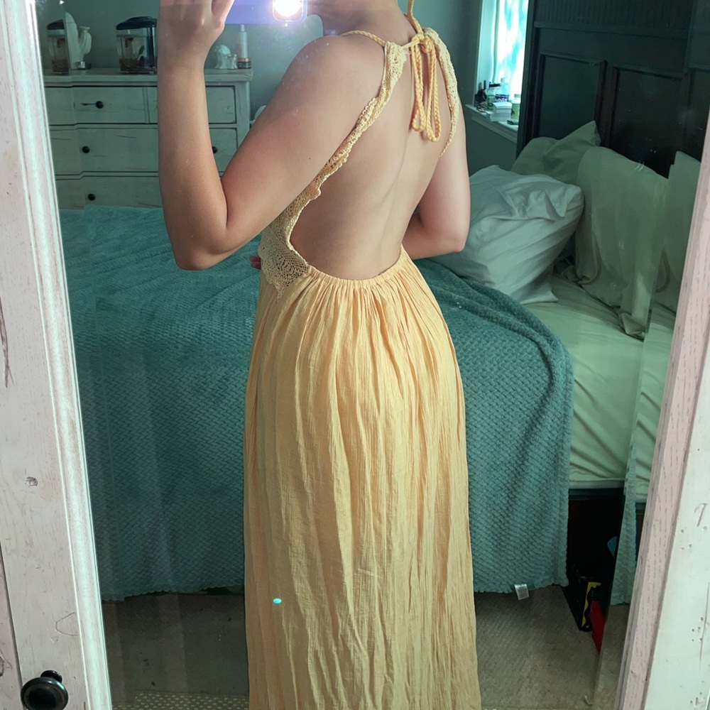 Forever 21 yellow flower maxi dress with lace detail - Picture 4 of 6